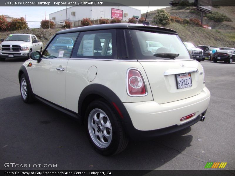 Pepper White / Carbon Black 2013 Mini Cooper Hardtop