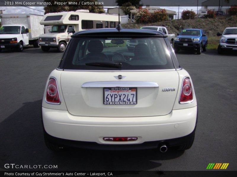 Pepper White / Carbon Black 2013 Mini Cooper Hardtop