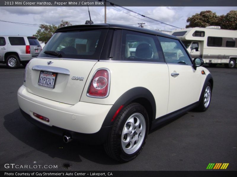 Pepper White / Carbon Black 2013 Mini Cooper Hardtop