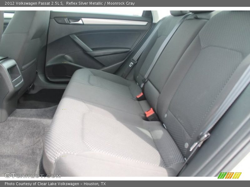 Reflex Silver Metallic / Moonrock Gray 2012 Volkswagen Passat 2.5L S