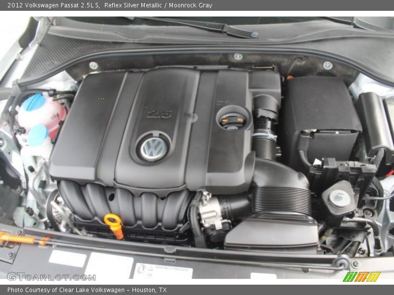 Reflex Silver Metallic / Moonrock Gray 2012 Volkswagen Passat 2.5L S