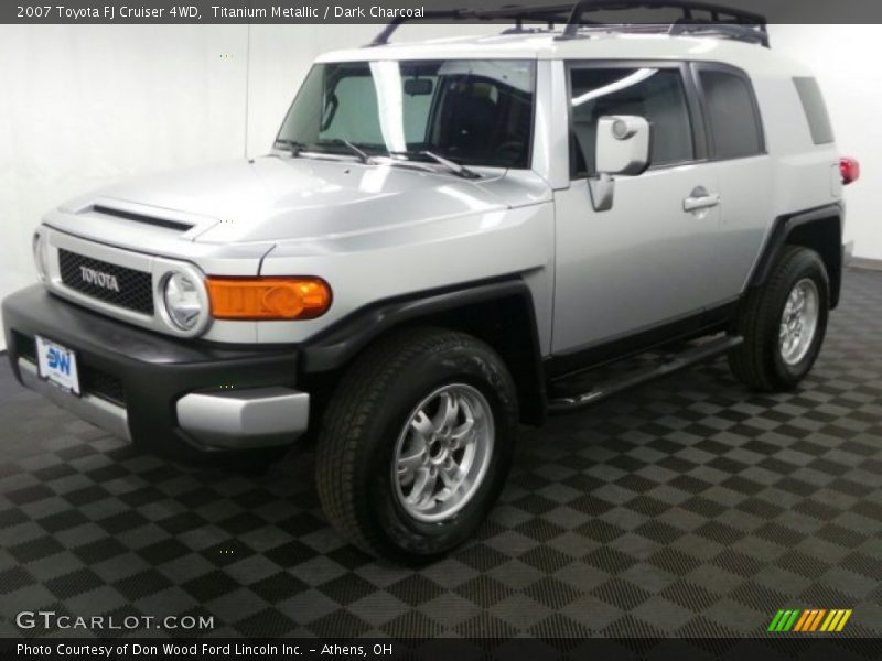 Titanium Metallic / Dark Charcoal 2007 Toyota FJ Cruiser 4WD