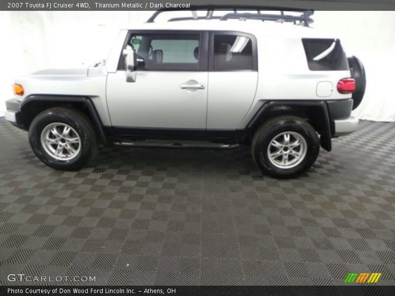 Titanium Metallic / Dark Charcoal 2007 Toyota FJ Cruiser 4WD