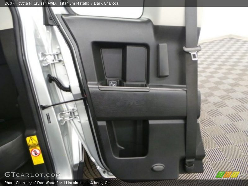 Titanium Metallic / Dark Charcoal 2007 Toyota FJ Cruiser 4WD
