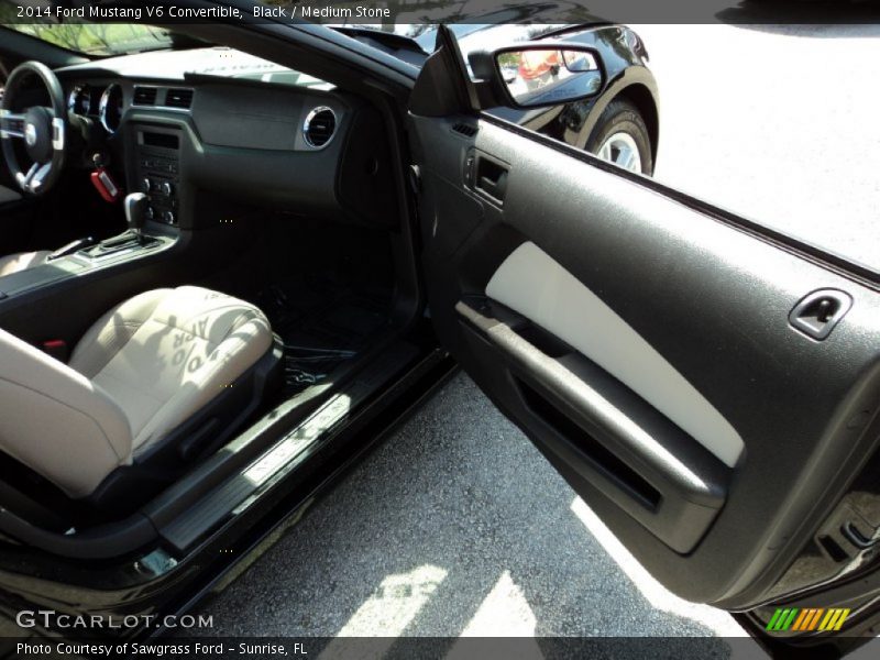 Black / Medium Stone 2014 Ford Mustang V6 Convertible
