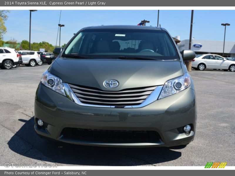 Cypress Green Pearl / Light Gray 2014 Toyota Sienna XLE
