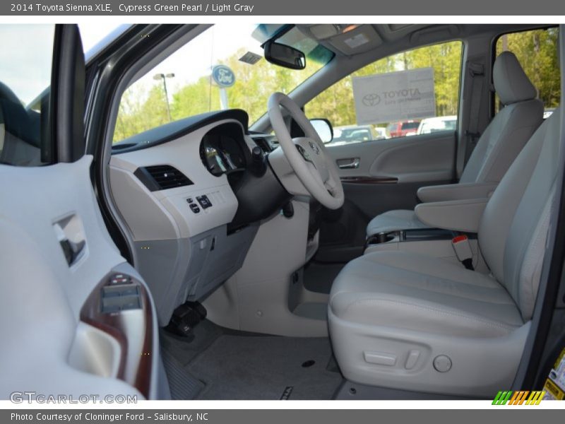 Cypress Green Pearl / Light Gray 2014 Toyota Sienna XLE