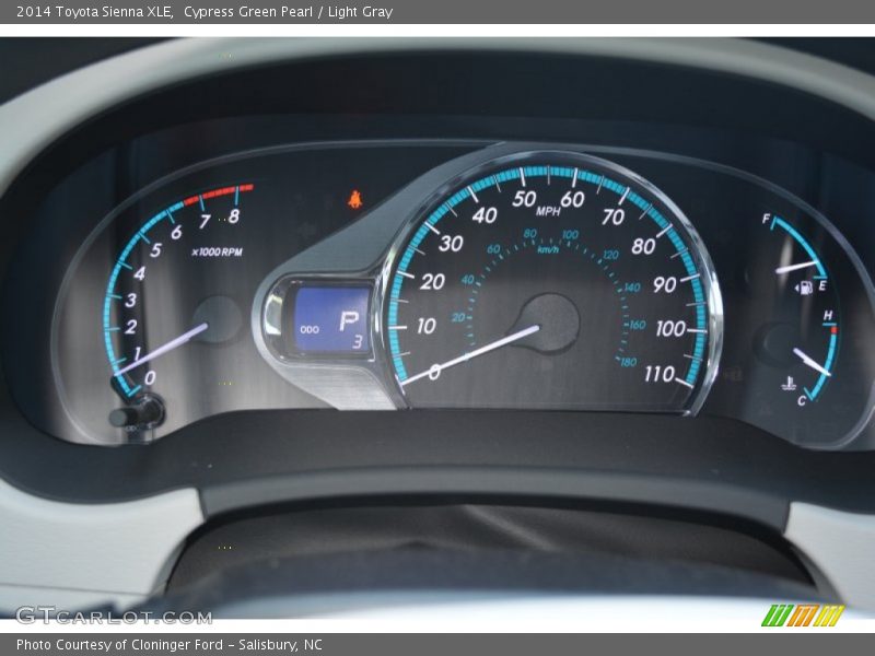 Cypress Green Pearl / Light Gray 2014 Toyota Sienna XLE