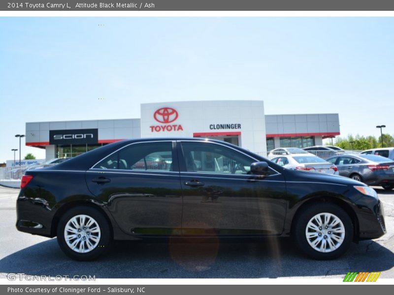 Attitude Black Metallic / Ash 2014 Toyota Camry L