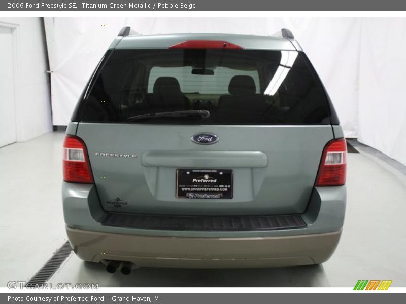 Titanium Green Metallic / Pebble Beige 2006 Ford Freestyle SE