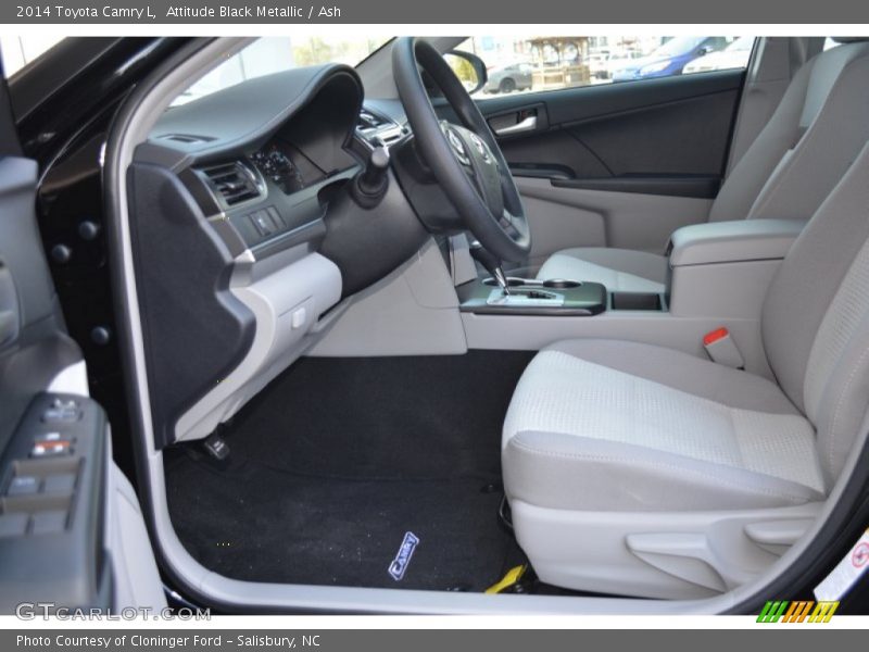 Attitude Black Metallic / Ash 2014 Toyota Camry L