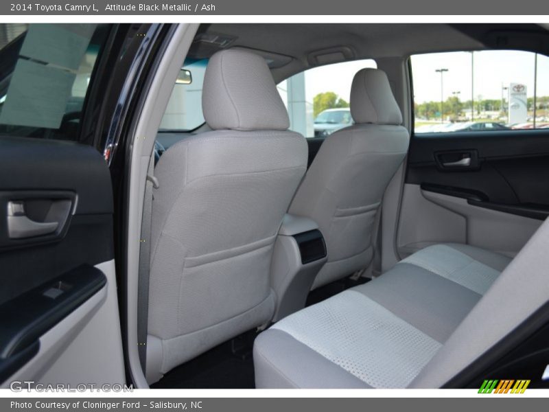 Attitude Black Metallic / Ash 2014 Toyota Camry L