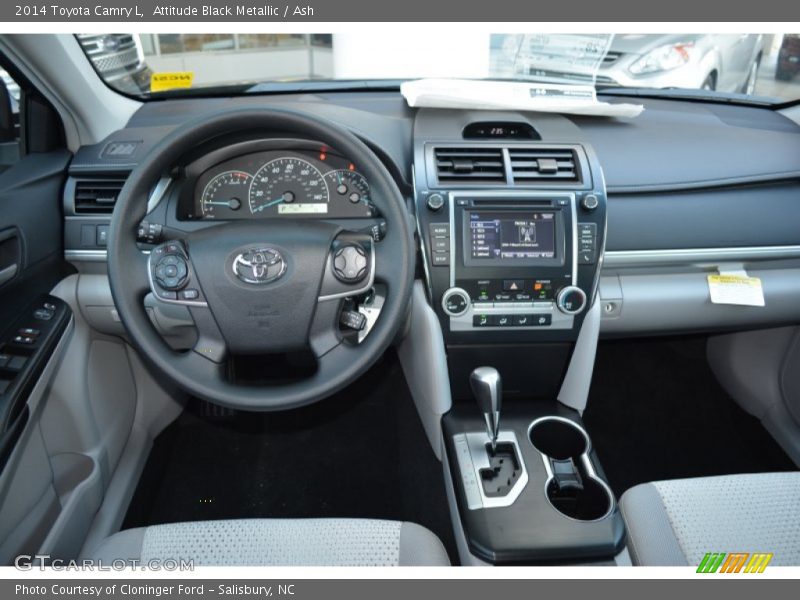 Attitude Black Metallic / Ash 2014 Toyota Camry L