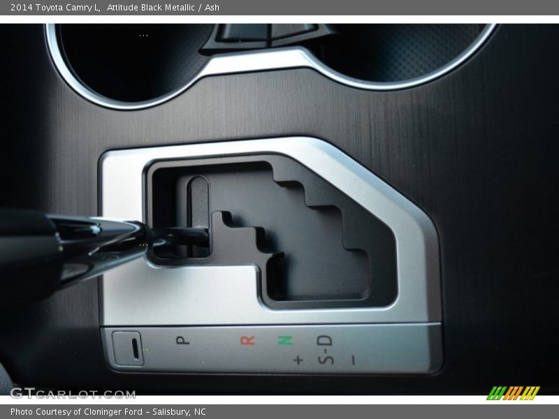 Attitude Black Metallic / Ash 2014 Toyota Camry L