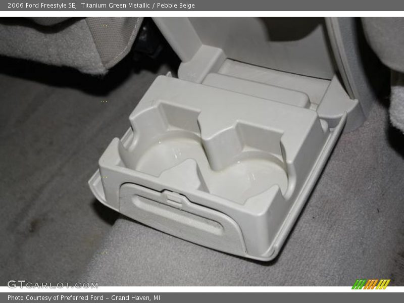 Titanium Green Metallic / Pebble Beige 2006 Ford Freestyle SE