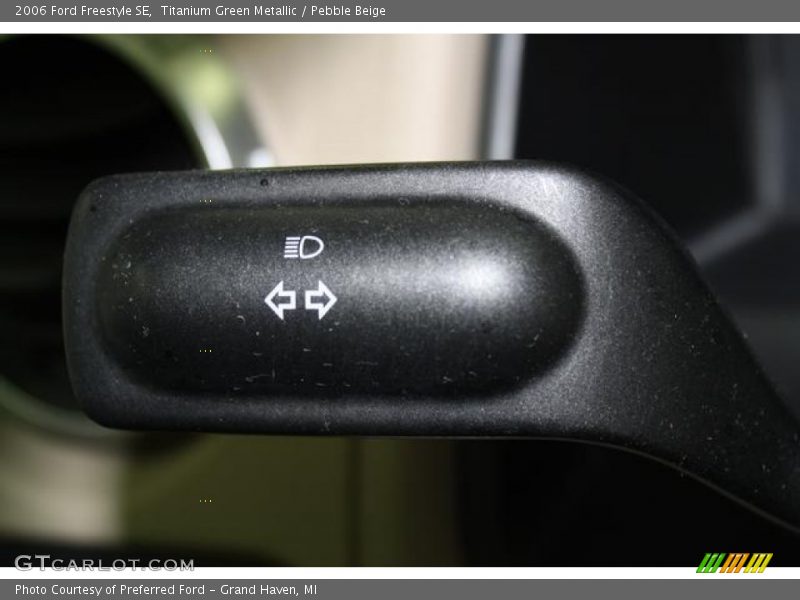 Titanium Green Metallic / Pebble Beige 2006 Ford Freestyle SE