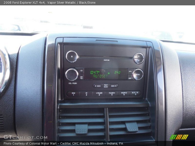 Vapor Silver Metallic / Black/Stone 2008 Ford Explorer XLT 4x4