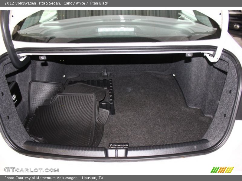 Candy White / Titan Black 2012 Volkswagen Jetta S Sedan