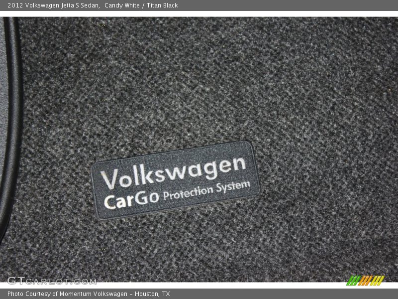 Candy White / Titan Black 2012 Volkswagen Jetta S Sedan