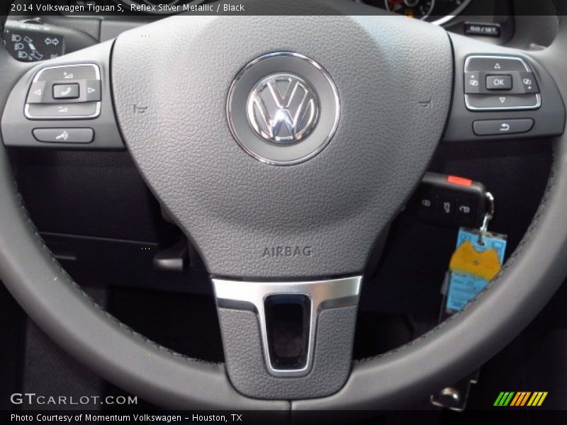 Reflex Silver Metallic / Black 2014 Volkswagen Tiguan S