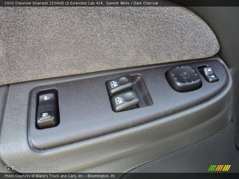 Summit White / Dark Charcoal 2003 Chevrolet Silverado 2500HD LS Extended Cab 4x4