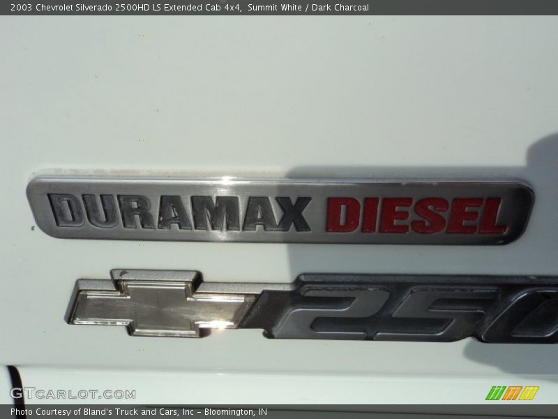 Summit White / Dark Charcoal 2003 Chevrolet Silverado 2500HD LS Extended Cab 4x4
