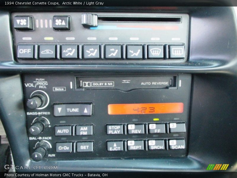 Arctic White / Light Gray 1994 Chevrolet Corvette Coupe