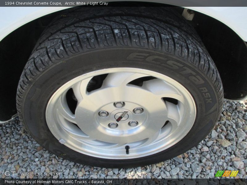 Arctic White / Light Gray 1994 Chevrolet Corvette Coupe