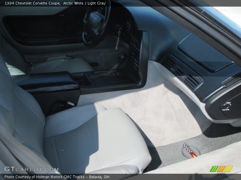 Arctic White / Light Gray 1994 Chevrolet Corvette Coupe