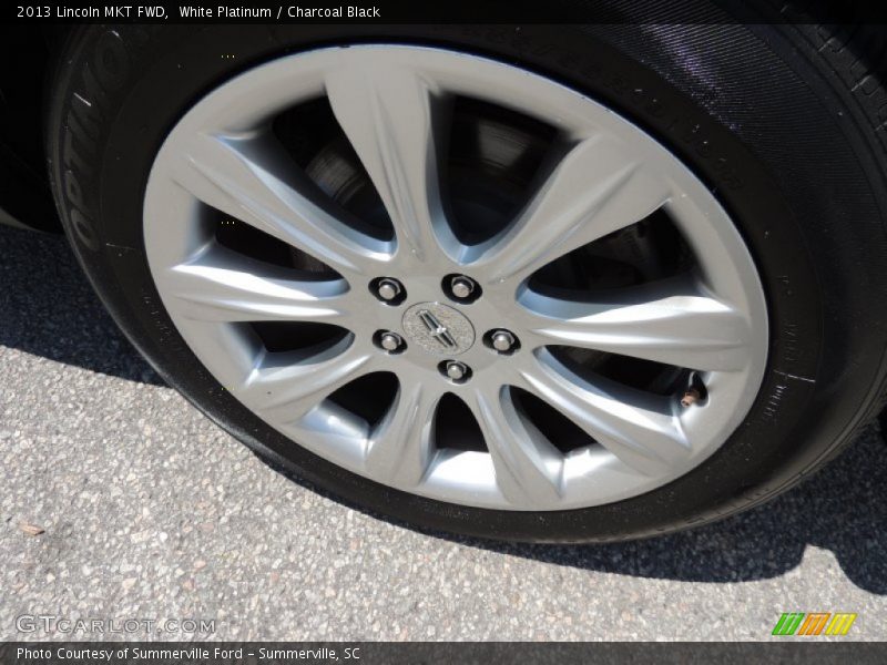 White Platinum / Charcoal Black 2013 Lincoln MKT FWD