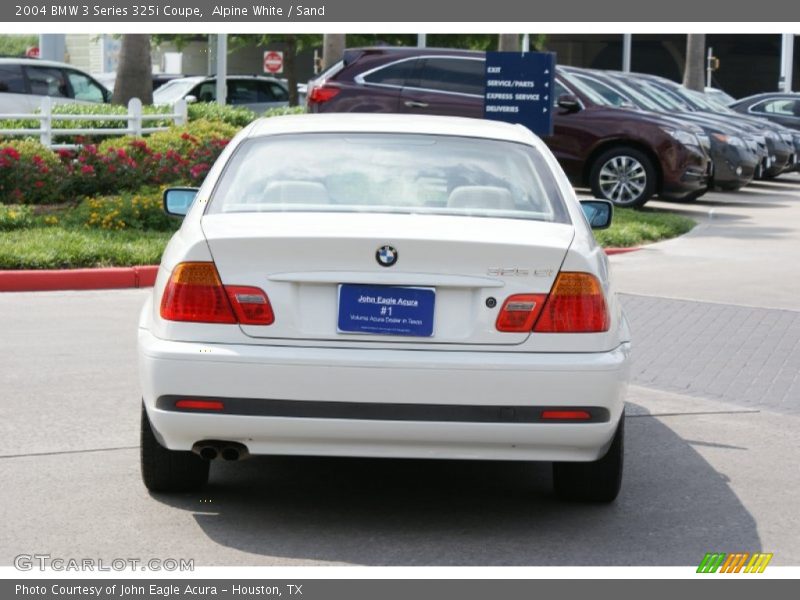 Alpine White / Sand 2004 BMW 3 Series 325i Coupe