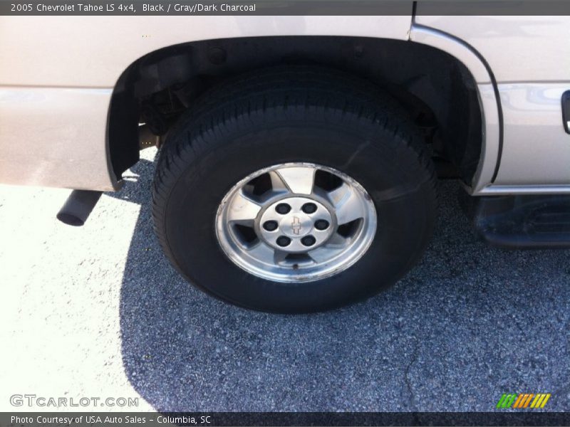 Black / Gray/Dark Charcoal 2005 Chevrolet Tahoe LS 4x4
