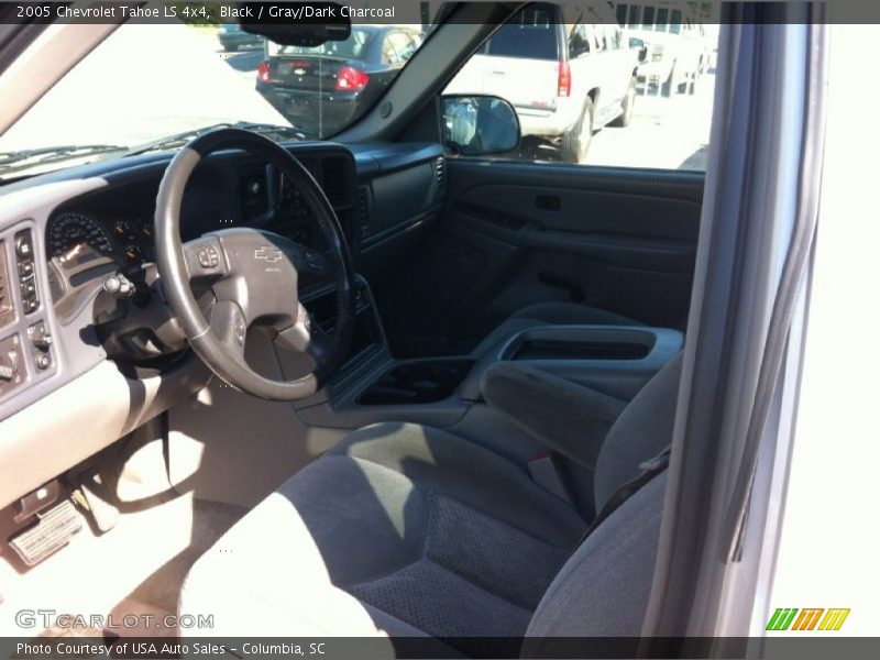 Black / Gray/Dark Charcoal 2005 Chevrolet Tahoe LS 4x4