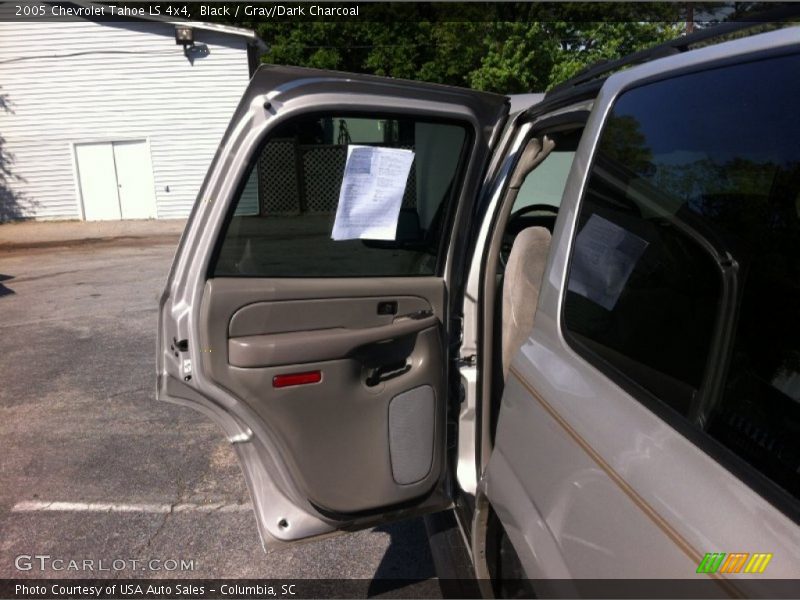 Black / Gray/Dark Charcoal 2005 Chevrolet Tahoe LS 4x4