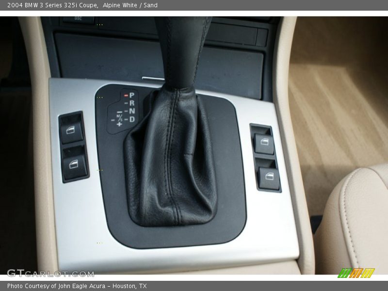 Alpine White / Sand 2004 BMW 3 Series 325i Coupe