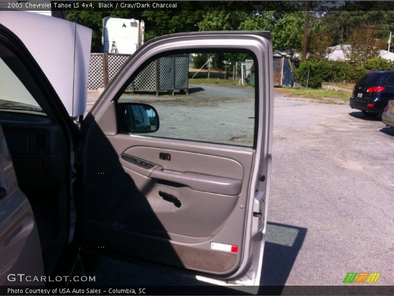 Black / Gray/Dark Charcoal 2005 Chevrolet Tahoe LS 4x4