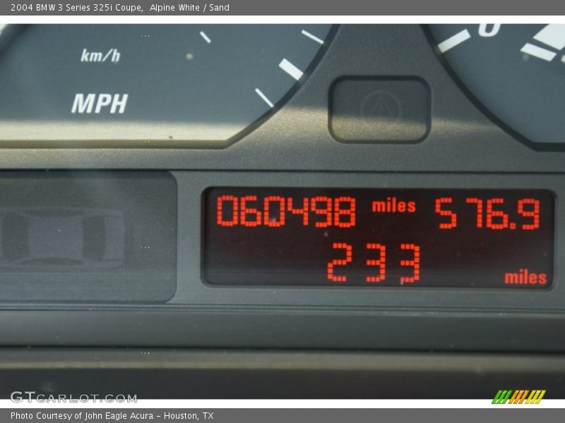 Alpine White / Sand 2004 BMW 3 Series 325i Coupe