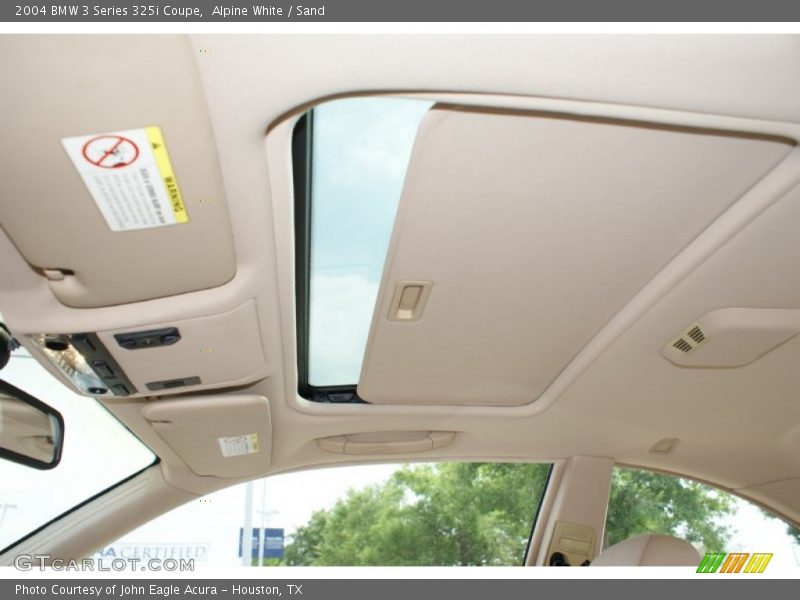 Alpine White / Sand 2004 BMW 3 Series 325i Coupe