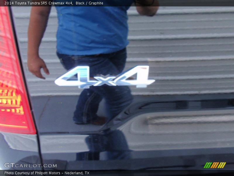 Black / Graphite 2014 Toyota Tundra SR5 Crewmax 4x4