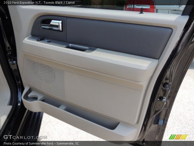 Tuxedo Black / Camel 2010 Ford Expedition XLT