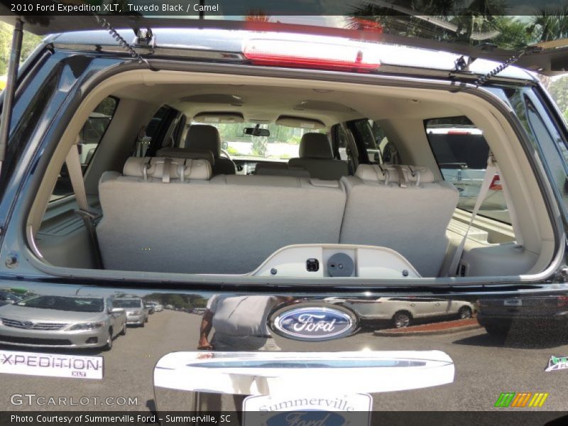 Tuxedo Black / Camel 2010 Ford Expedition XLT