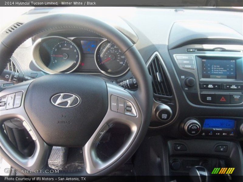 Winter White / Black 2014 Hyundai Tucson Limited