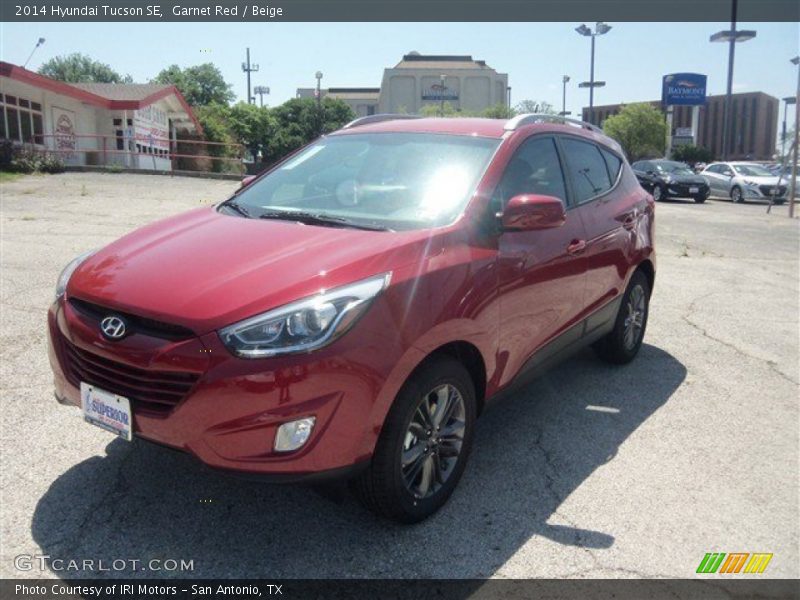 Garnet Red / Beige 2014 Hyundai Tucson SE