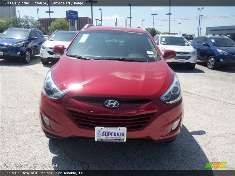 Garnet Red / Beige 2014 Hyundai Tucson SE