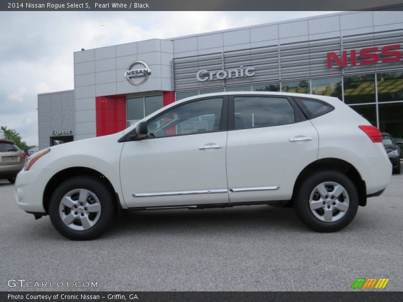 Pearl White / Black 2014 Nissan Rogue Select S