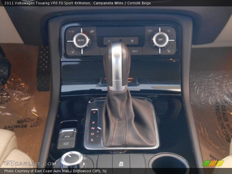 Campanella White / Cornsilk Beige 2011 Volkswagen Touareg VR6 FSI Sport 4XMotion