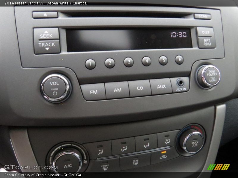 Aspen White / Charcoal 2014 Nissan Sentra SV