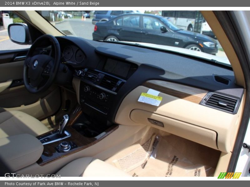 Alpine White / Sand Beige 2014 BMW X3 xDrive28i