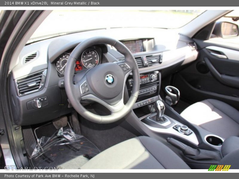 Mineral Grey Metallic / Black 2014 BMW X1 xDrive28i