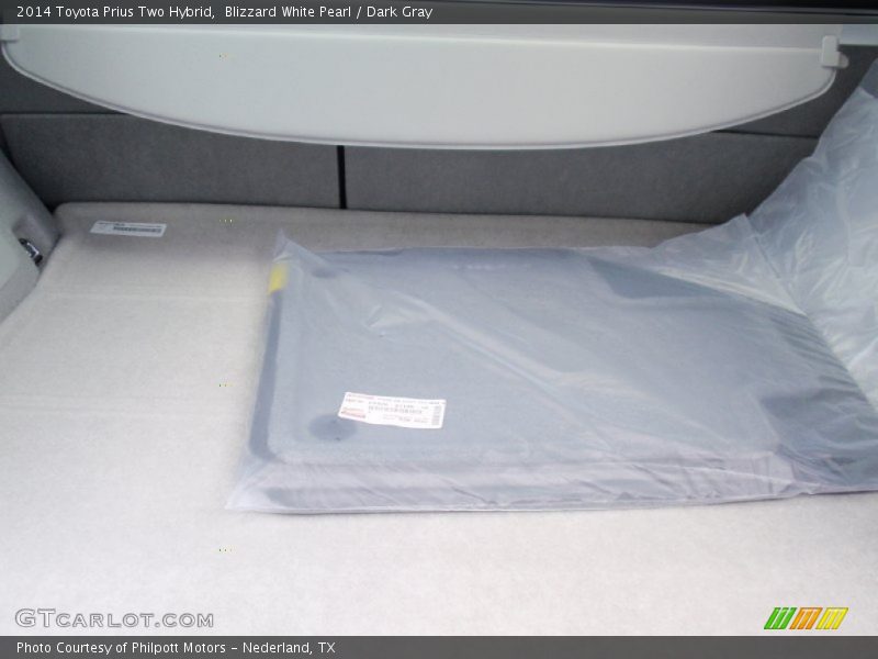 Blizzard White Pearl / Dark Gray 2014 Toyota Prius Two Hybrid